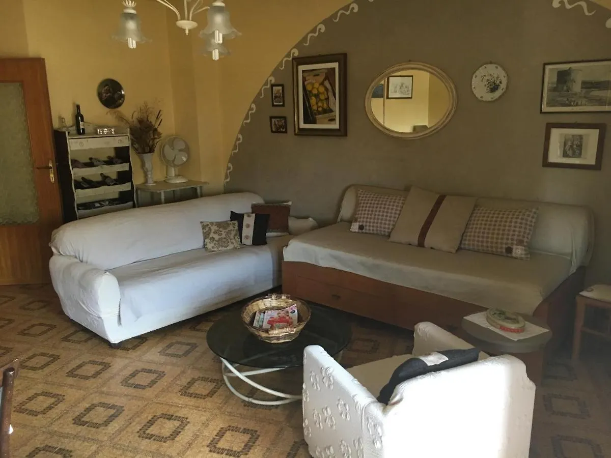Apartment Appartamento Signorile Alghero Italy